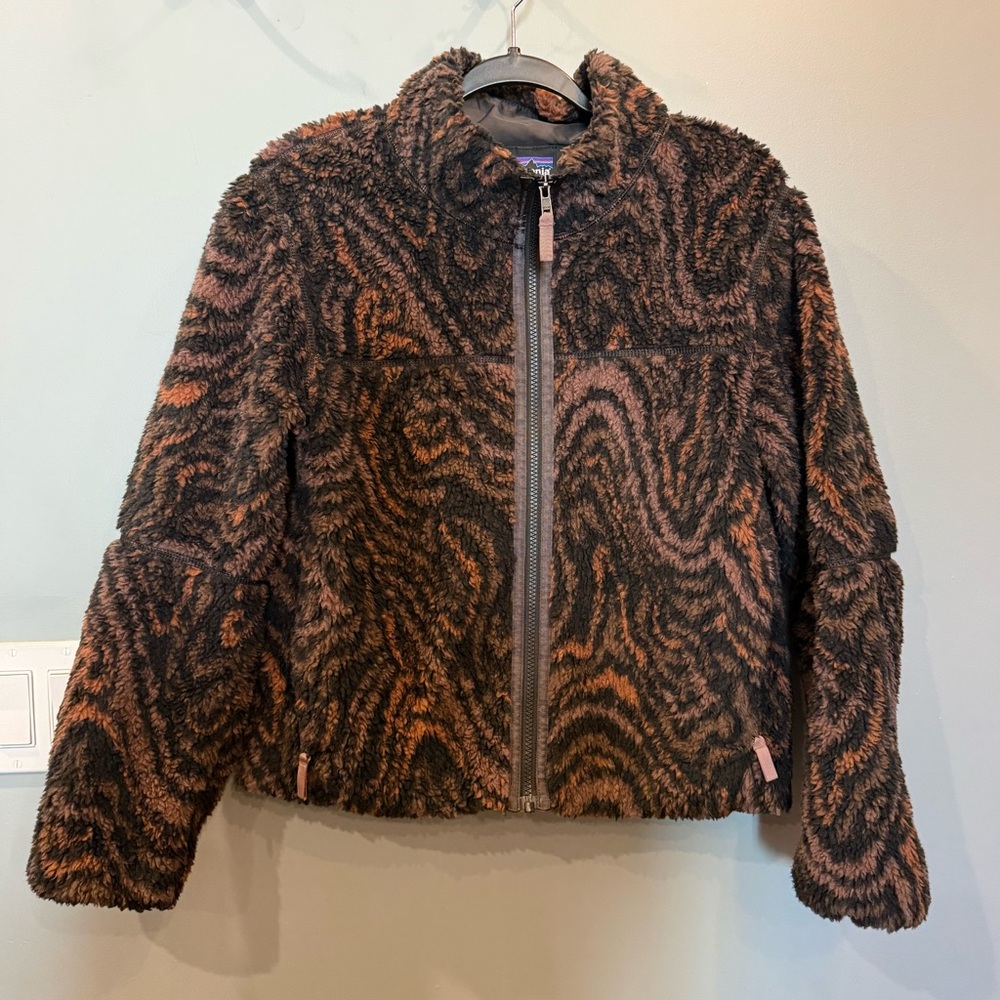 Women’s Patagonia Textured Fleece Jacket in Brown and Black - NWOT